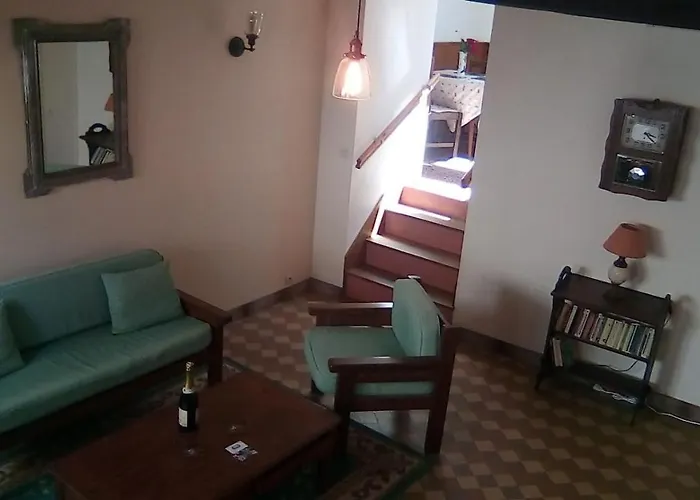 Semesterbostad L'arbrissel Fontevraud l'Abbaye